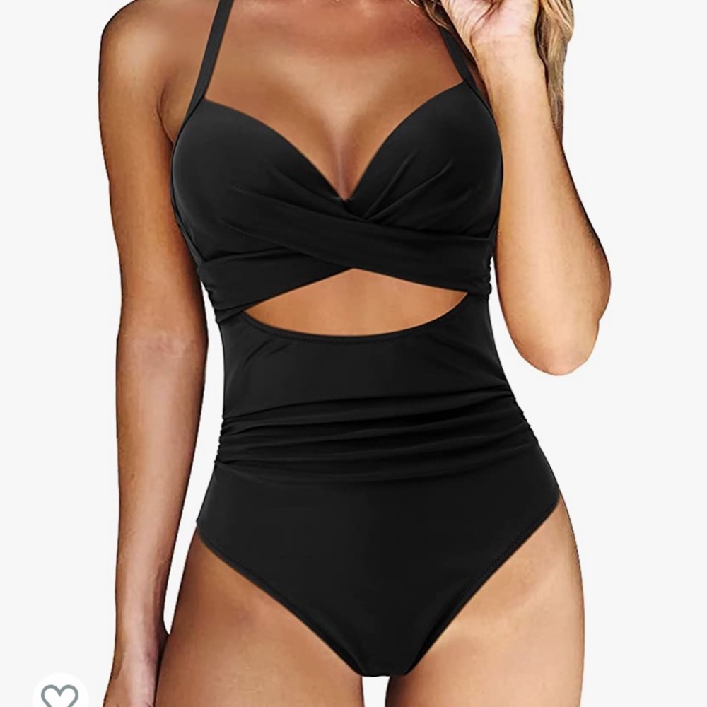 Sexy black one piece with cutout